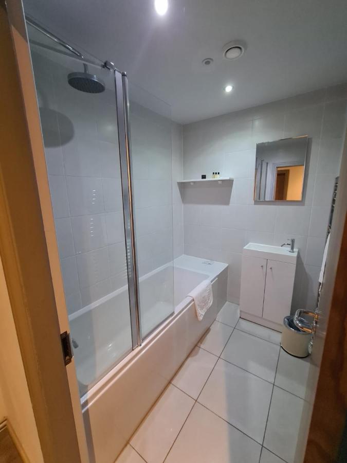 Base Serviced Apartments - City Road Chester Luaran gambar